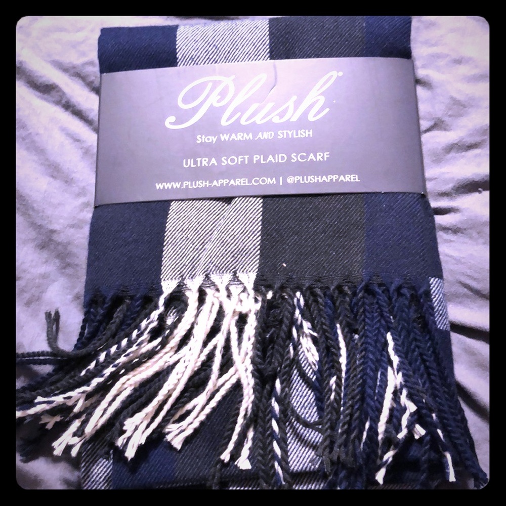 Plaid Scarf (Navy Blue)